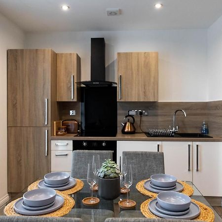 Stylish Jewellery Quarter Apartment Sleeps 6 Birmingham Exterior photo