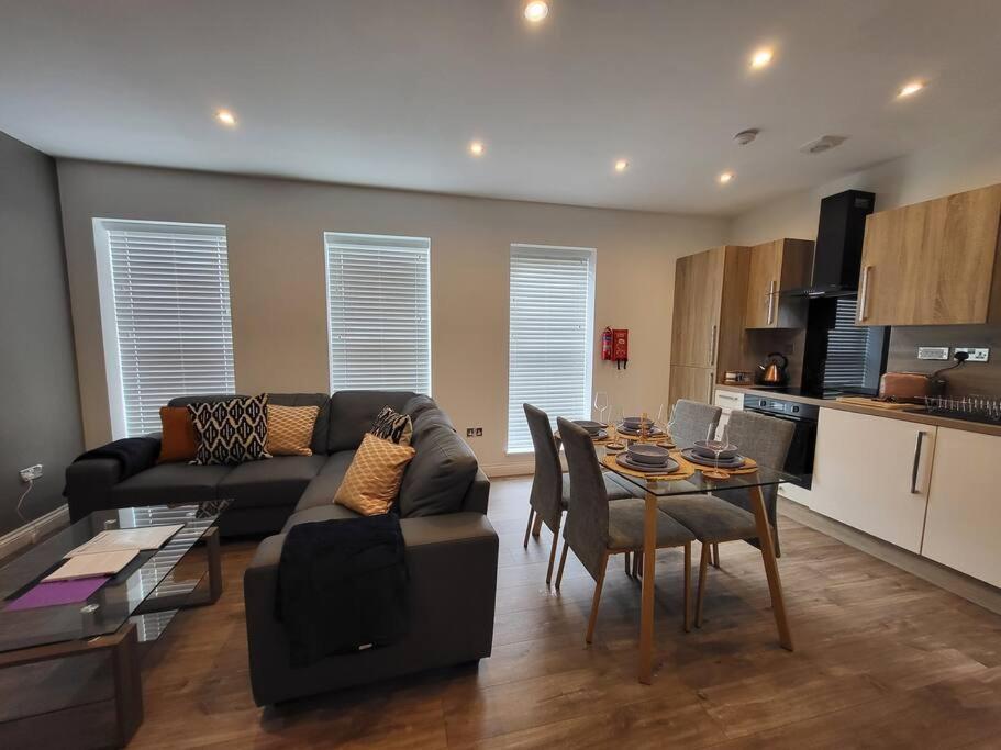 Stylish Jewellery Quarter Apartment Sleeps 6 Birmingham Exterior photo